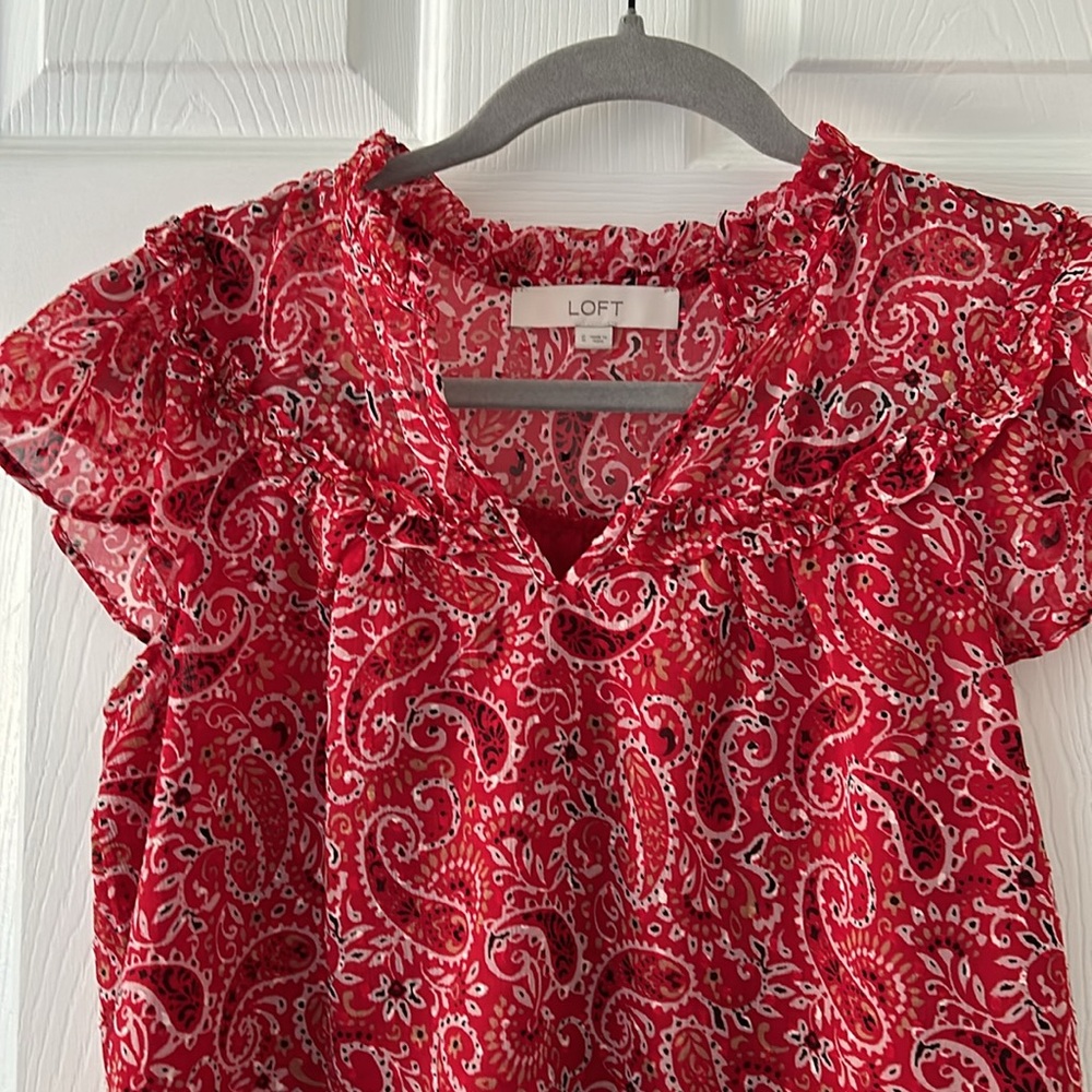 Red ruffle loft blouse!